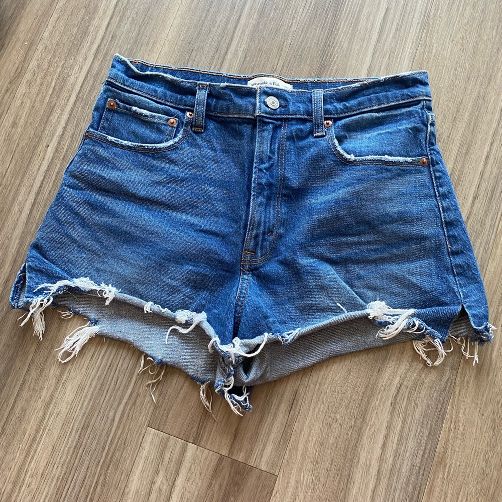 Abercrombie size 6 high rise jean cutoff shorts